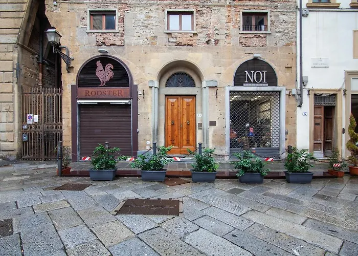 Porta Rossa s Near Ponte Vecchio